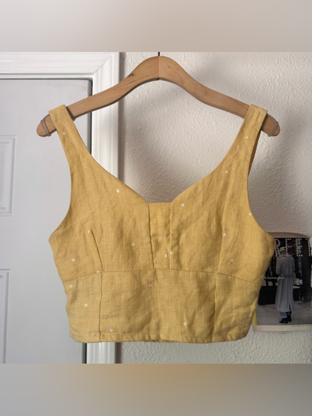 ZULU & ZEPHYR linen Butter yellow white polka dot sweetheart cropped tank‎ top